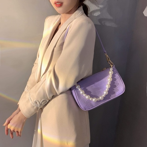 Moonlowa Shoulder Bag with Pearl Straps💕 - Picture 8 of 10